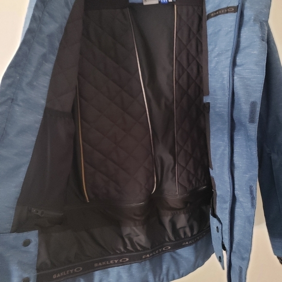 Oakley Women's Showcase BZI Jacket In Blue Shade - Picture 11 of 13